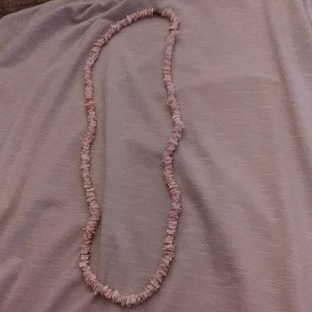 Coral shell necklace